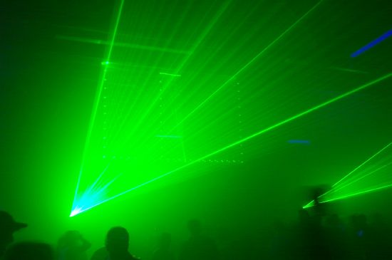 <img:http://www.ravepictures.net/beginning/2.jpg>